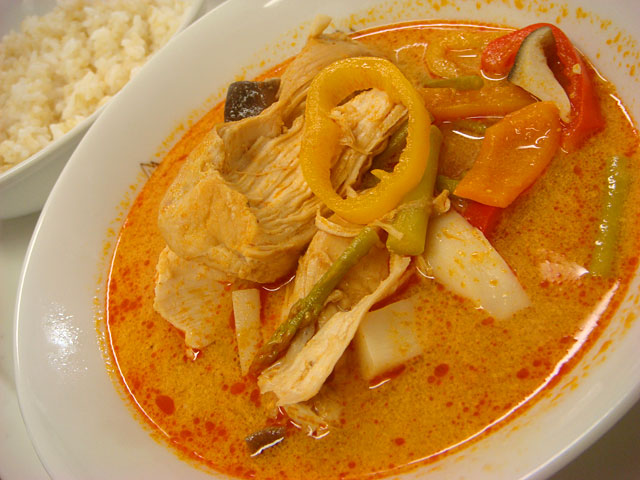 Chicken Red Curry with Sprouted Brown Rice