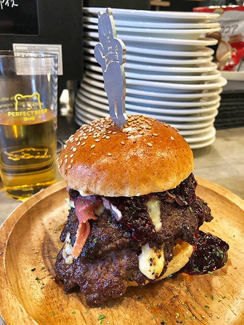 Berry Christmas Double Beer Burger