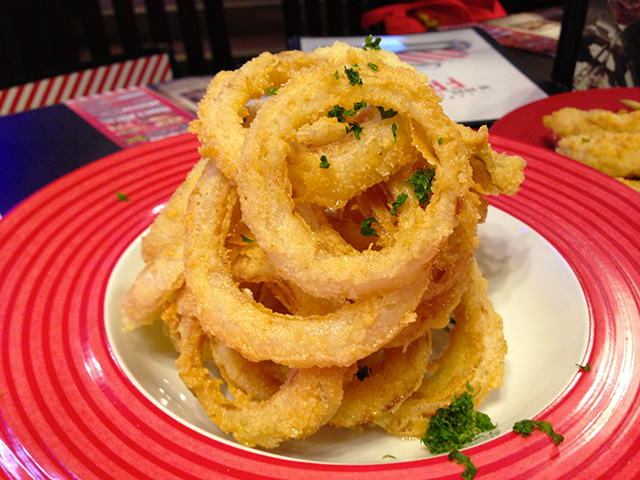 FRIDAY'S ONION RINGS
