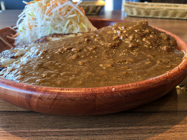 Gulliver Curry Burg Dish with Extra Dish Salad
