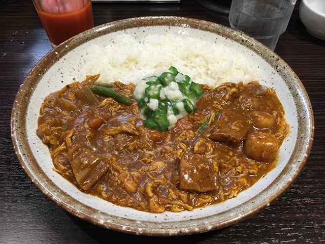 Steamed Chicken and Root Vegetable Curry in Japanese Style