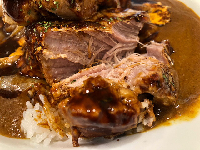 HORONIKU DOKAN WITH DEMI-GLACE CURRY LEVEL4