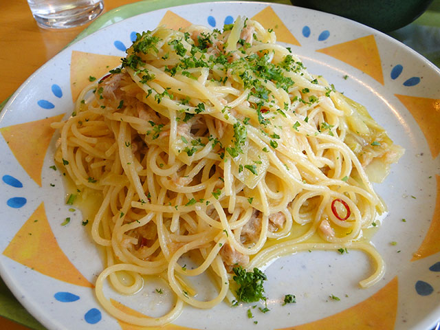 Spicy Tuna and Cabbage Spaghetti