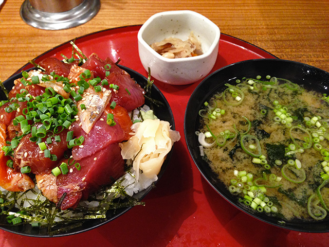 Seasoned Seafood Rice Bowl