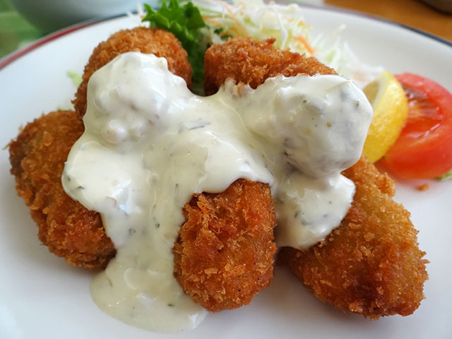 Fried Oysters with Tartar Sauce