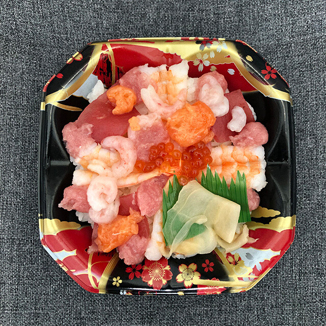 Seafood Bara Chirashi with Six Toppings