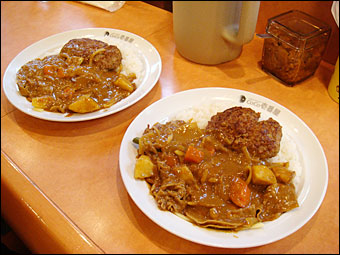 Shabu-Shabu Beef Curry with Hamburger, Vegetables, and Cheese