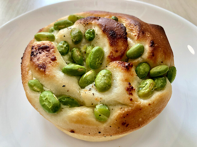Edamame and Cheese Bread