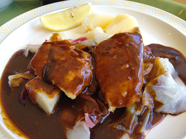 Grilled Flounder with Pepper Sauce