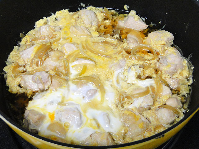 Stewed Chicken Breast with Egg