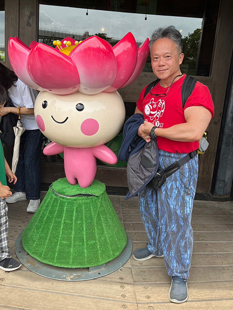 Dr. MaCHO with Chihana-chan