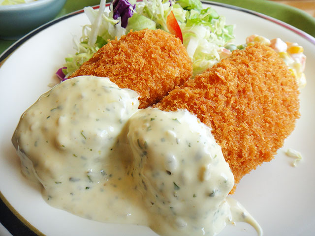 Deep Fried Mashed Potato Ball Mixed with Crab Cream
