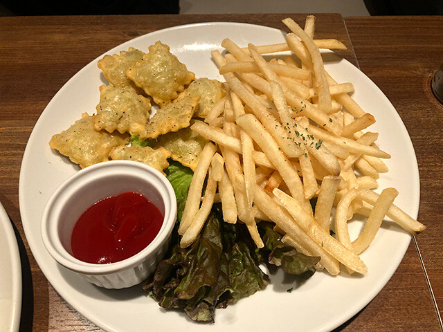 Assorted fried Ravioli and Fries