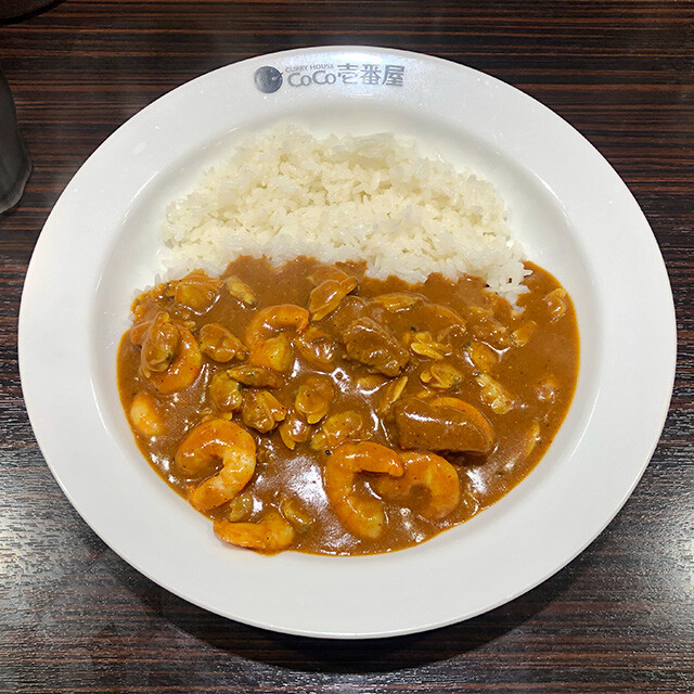 Beef Curry with Stewed Shrimp and Asari Clam