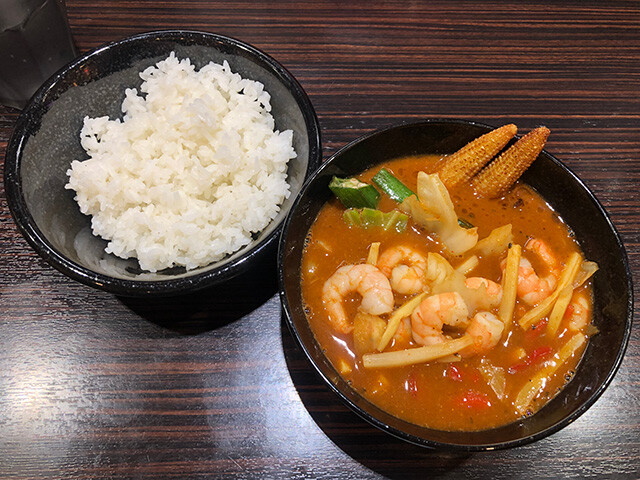 Tom Yum Goong Soup Curry with Double Stewed Shrimps