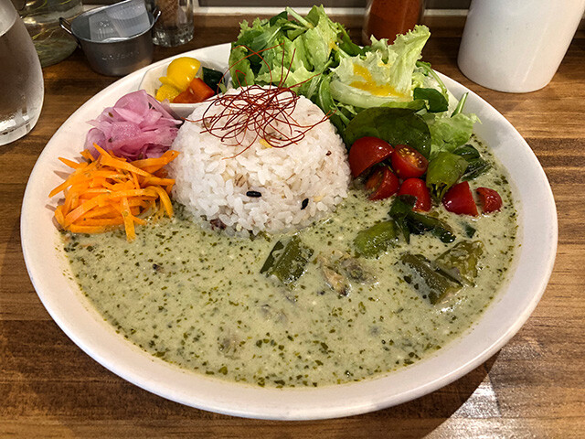 Luxurious Green with Colorful Vegetables