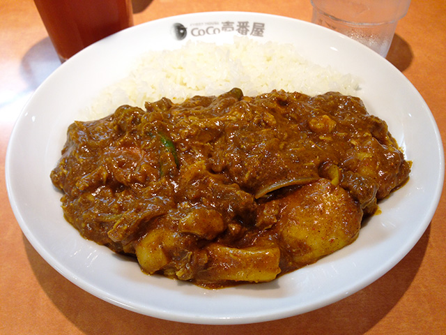 Half Order Beef Curry with Stewed Chicken and Vegetables