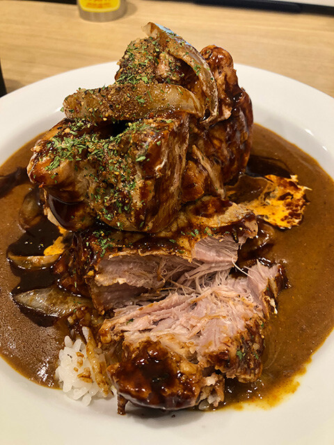 HORONIKU DOKAN WITH DEMI-GLACE CURRY LEVEL4