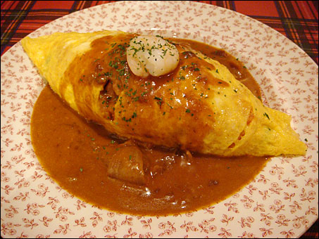 Curry Cream Omelet Containing Fried Rce