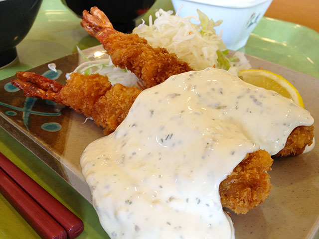 Large-Sized Deep Fried Shrimp Covered with Bread Crumbs