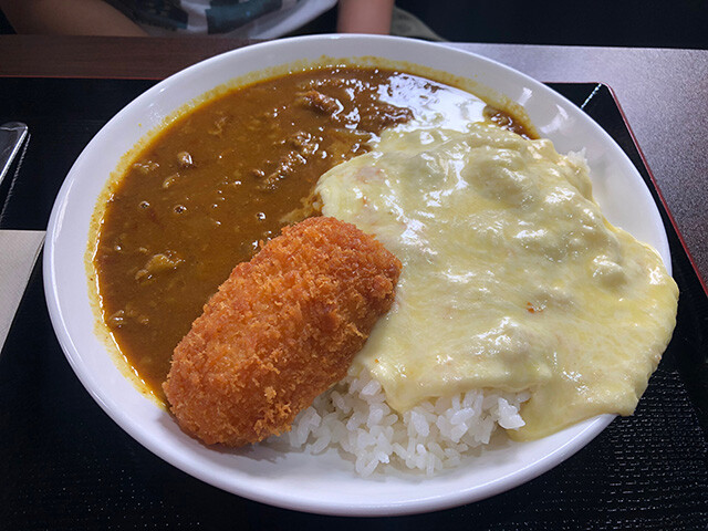 Beef Curry with Crab Cream Croquette and Cheese