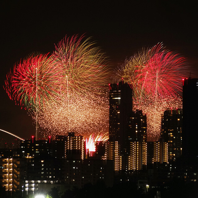Makuhari Beach Hanabi Festa