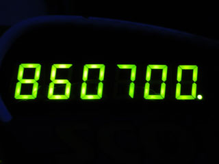 860700