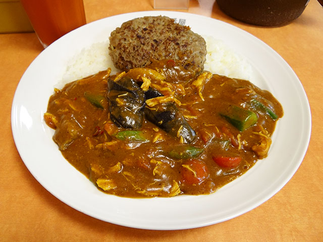 Chicken and Summer Vegetables Curry