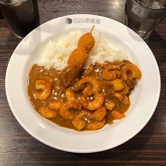 Beef Curry with 2.5 Stewed Shrimps and Fried Quail Eggs Skewer
