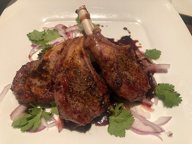 Special Lamb Chops with Balsamic Vinegar Sauce