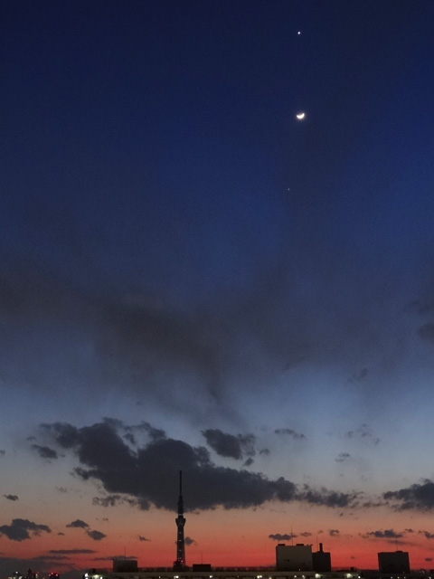 TOKYO SKY TREE with Venus, Moon, and Jupiter