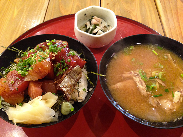 Seasoned Seafood Rice Bowl