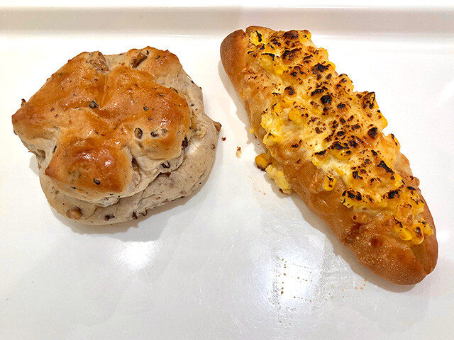 17-Grain Walnut Bread and Grilled Corn Bread
