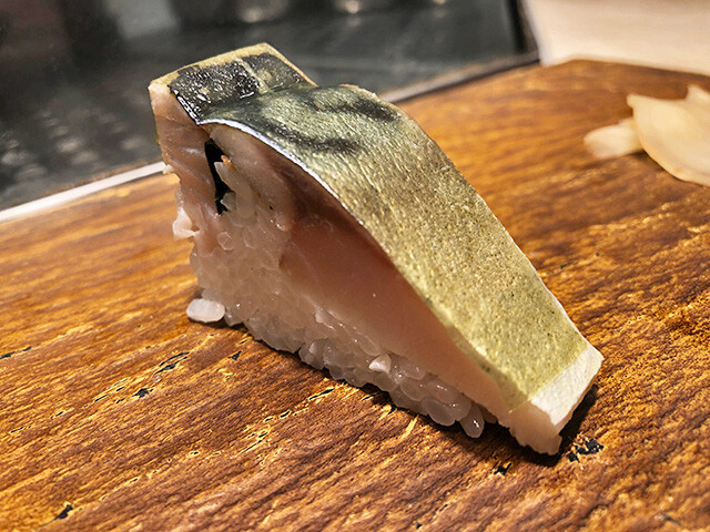 Pressed Sushi with Vinegared Fatty Mackerel