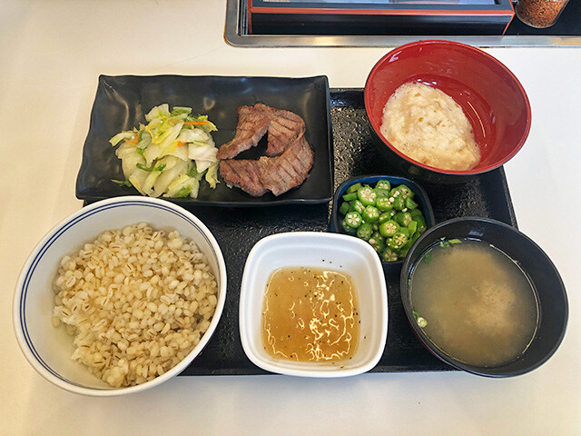 Wheat and Tororo Grated Yam Beef Tongue Meal