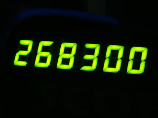 268300