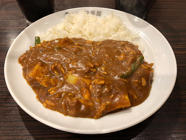 Small Beef Curry with Stewed Chicken and Vegetables