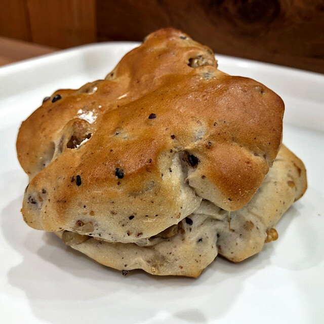17-Grain Walnut Bread