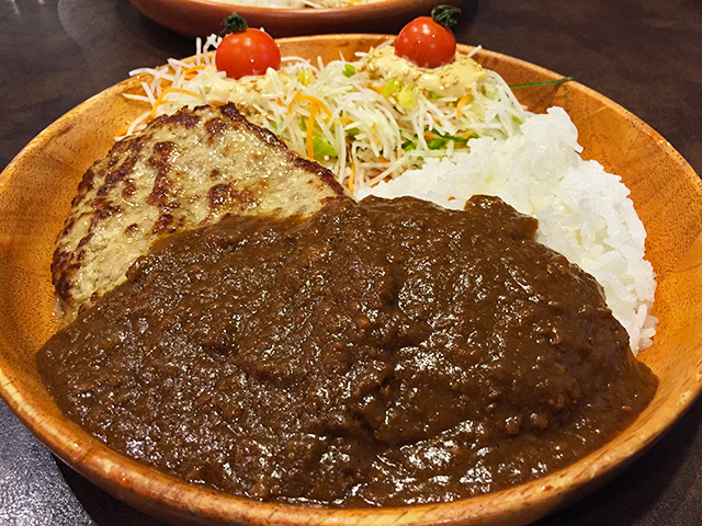 Curry Burg Dish