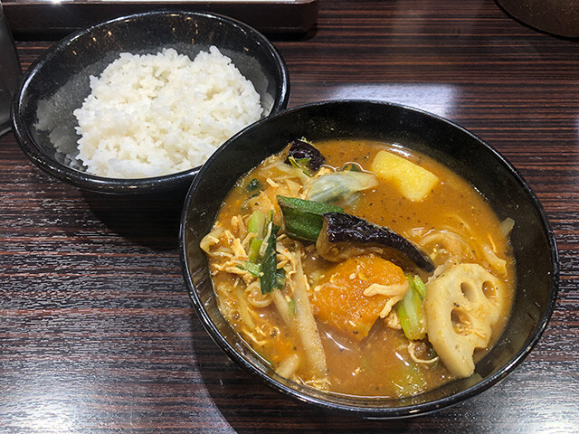 Pumpkin and Winter Vegetable Soup Curry with Stewed Chicken