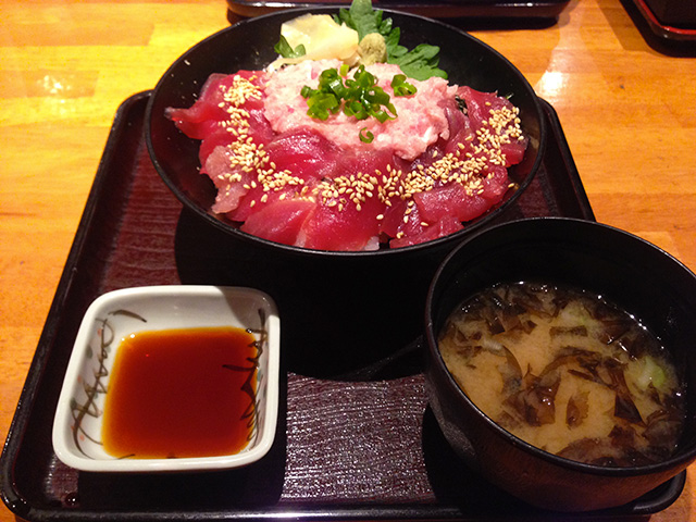 Red Tuna and Minced Tuna Rice Bowl