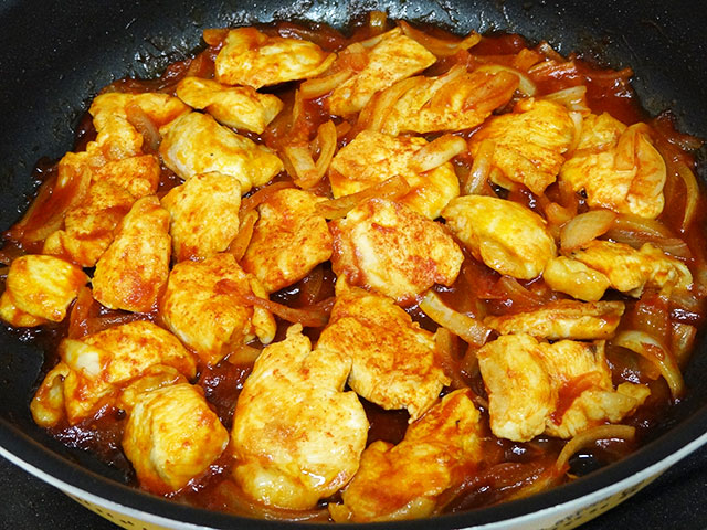 Stewed Chicken with Ketchup Sauce