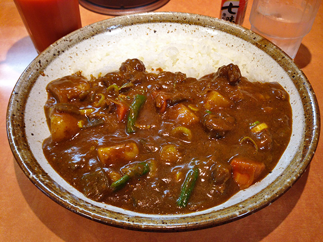 Half Order Beef Curry with Beef Tendon and Vegetables