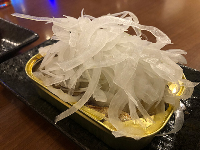 Oiled Sardine with Sliced Onion