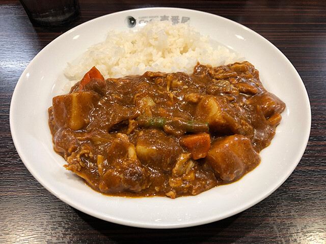 Mini Beef Curry with Stewed Chicken and Vegetables