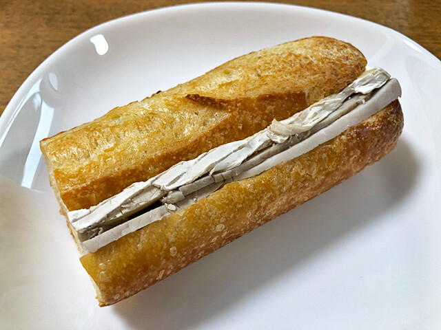 Homemade Ham and Brie Baguette Sandwich
