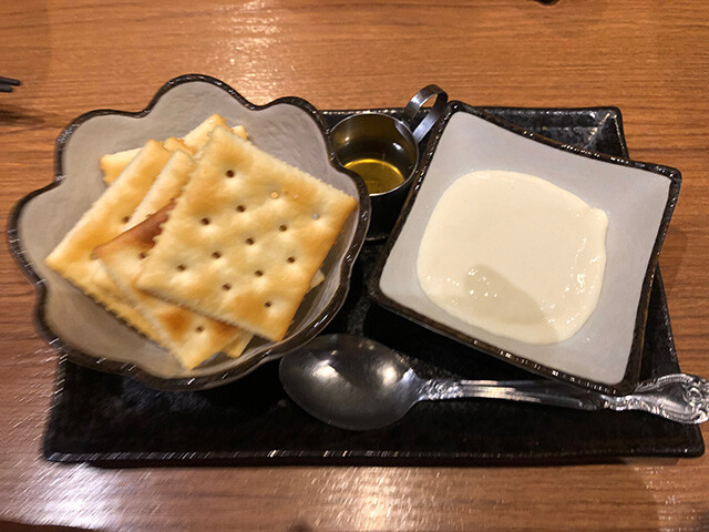 Cream Cheese with Crackers