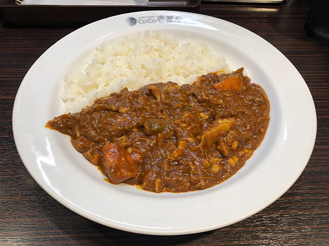 Beef Curry with Stewed Chicken and Vegetables