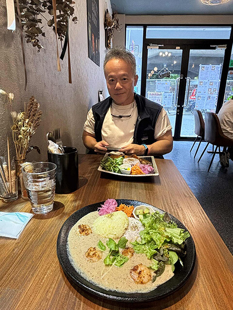 Dr. MaCHO at Curry Damom