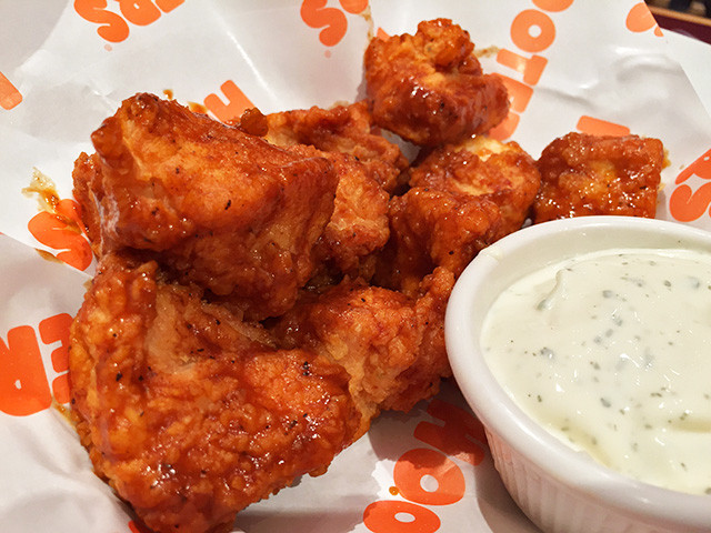 BONELESS WING